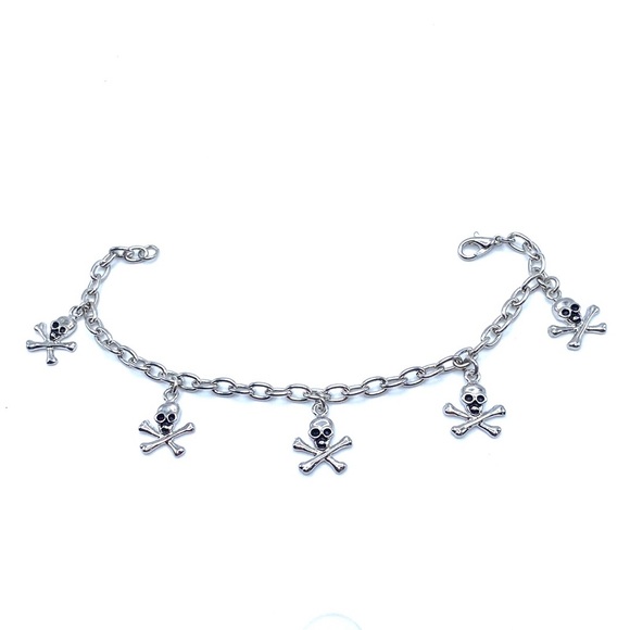 Skull Charm Bracelet Silver Tone - Picture 2 of 5